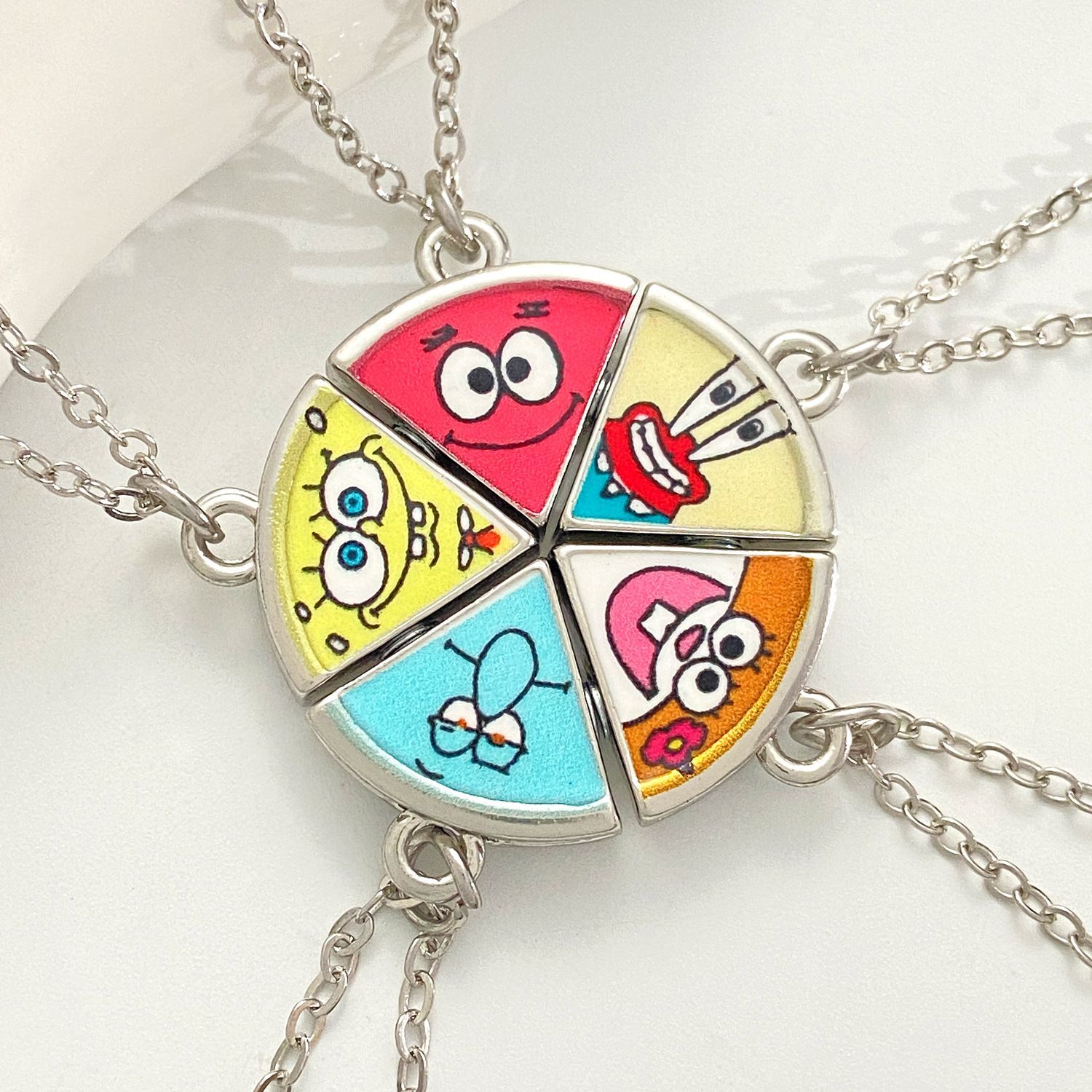 Anime Pendant Necklace - Niedliche Patrick Star Pizza Magnet Split-Halskette