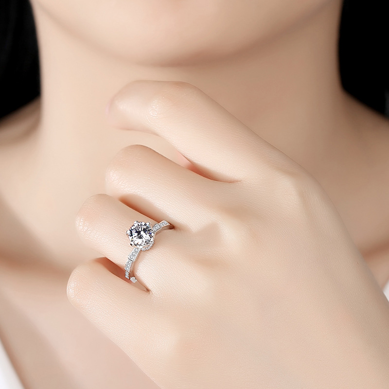 Luxuriöser Ring aus 18 Karat W – Moissanite Engagement Ring 1 Carat Bewertung und Preis